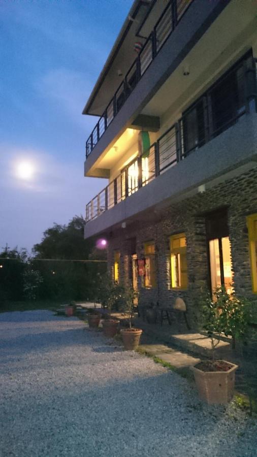Stone House Homestay Yilan Eksteriør billede