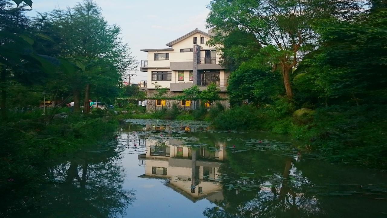 Stone House Homestay Yilan Eksteriør billede